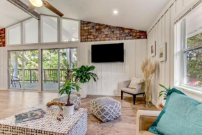 Beachside Cabana Walk to Beach Dog Friendly